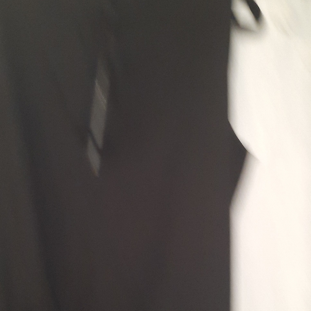 Black Sleeveless Jumpsuit - Picture 3 of 8